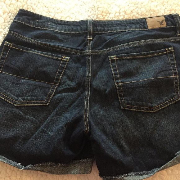 American Eagle Denim Shorts - Size 6 - Picture 2 of 3